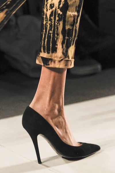 Look 8